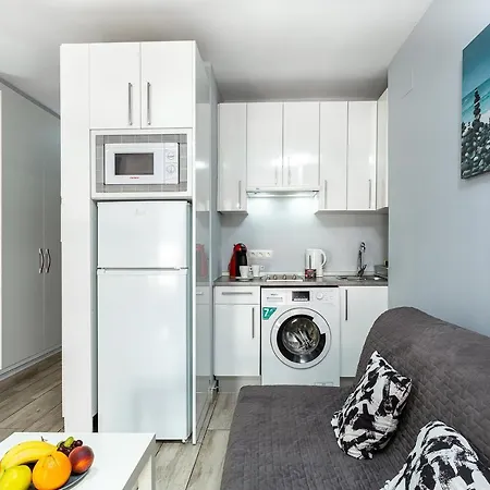 Apartamento Piscinas - Wifi - Fire Stick Amazon - 10 Min Playa - 5 Min Centro - Recién Reformado Torremolinos