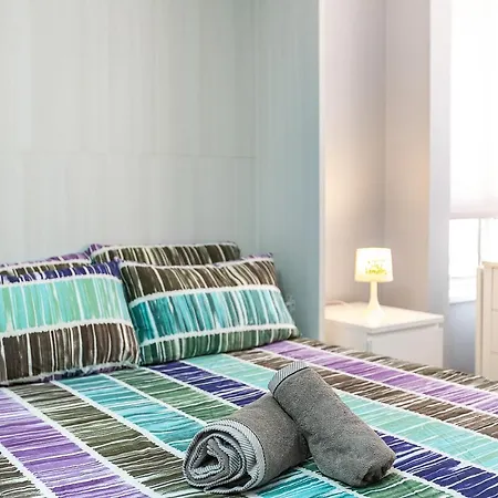 Piscinas - Wifi - Fire Stick Amazon - 10 Min Playa - 5 Min Centro - Recien Reformado Apartment