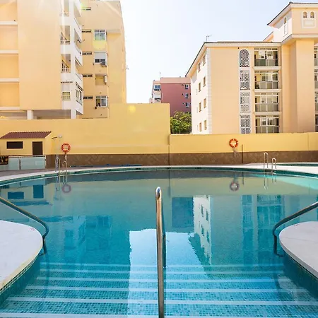 Piscinas - Wifi - Fire Stick Amazon - 10 Min Playa - 5 Min Centro - Recien Reformado Apartment Torremolinos