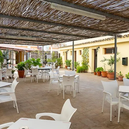 Piscinas - Wifi - Fire Stick Amazon - 10 Min Playa - 5 Min Centro - Recien Reformado Apartment *